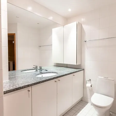 Poista 2ndhomes 117 M2 Bright Top Floor 3 Bedroom With Sauna In Center Apartament Helsinki