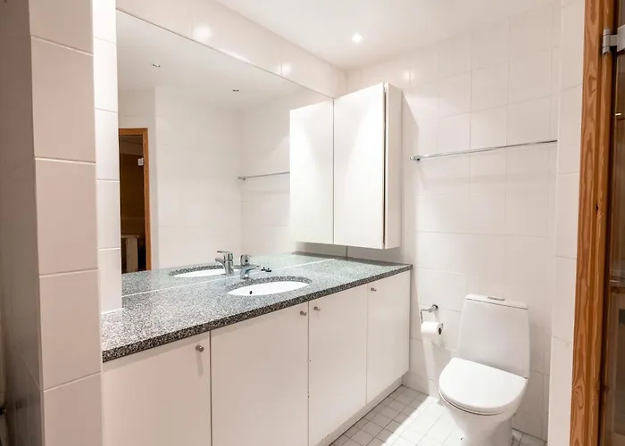 Poista 2ndhomes 117 M2 Bright Top Floor 3 Bedroom With Sauna In Center Apartment Helsinki